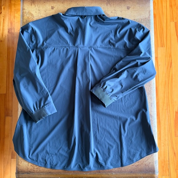 Nike 24.7 PerfectStretch Black Shirt for Women - Picture 13 of 13